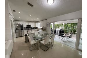 5752 NW 97th Pl, Doral, FL 33178, Sold 01/21/22