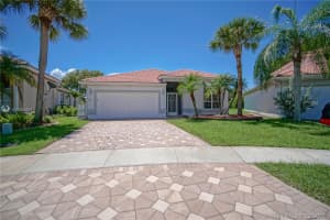 193 Alhambra Way, Weston, FL 33326, Sold 11/01/21