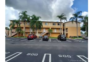 6205 SW Kendale Lakes Cir, Miami, FL 33183, Sold 11/12/21