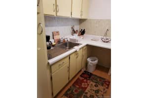 901 SW 11th Ave #19h, Hallandale Beach, FL 33009, Sold 11/24/21