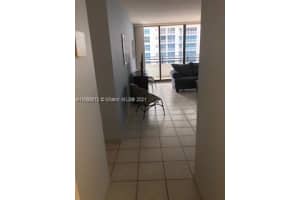 3505 S Ocean Dr, Hollywood, FL 33019, Sold 04/04/22