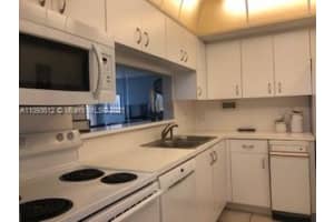 3505 S Ocean Dr, Hollywood, FL 33019, Sold 04/04/22