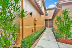 1432 Veracruz Ln, Weston, FL 33327, Sold 10/18/21