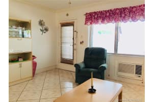 925 SW 11th Ave #18j, Hallandale Beach, FL 33009, Sold 10/19/21
