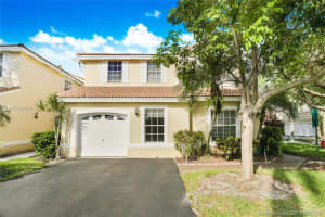 973 Azure Ln, Weston, FL 33326, Sold 12/06/21