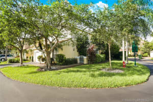 973 Azure Ln, Weston, FL 33326, Sold 12/06/21