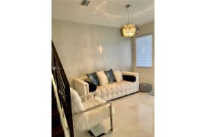 9154 SW 5th Ln, Miami, FL 33174, Sold 11/08/21