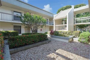 225 SE 10th St #7d, Deerfield Beach, FL 33441, Sold 11/10/21
