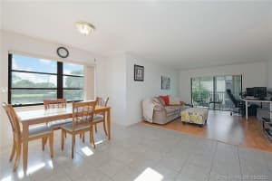 225 SE 10th St #7d, Deerfield Beach, FL 33441, Sold 11/10/21