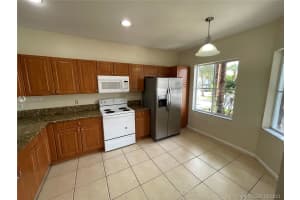 8246 SW 27th St, Miramar, FL 33025, Sold 11/10/21