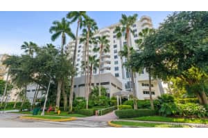 1621 Bay Rd, Miami Beach, FL 33139, Sold 03/15/22