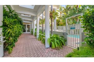 1621 Bay Rd, Miami Beach, FL 33139, Sold 03/15/22