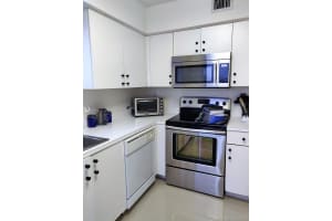 3300 NE 192 St, Aventura, FL 33180, Sold 10/13/21