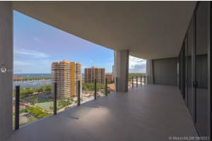 2831 S Bayshore Dr, Miami, FL 33133, Sold 02/03/22
