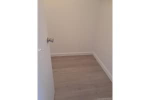 484 NW 165th St a411, Miami, FL 33169, Sold 10/18/21