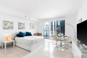 3301, 1300 Brickell Bay Dr #3505, Miami, FL 33131, Sold 10/22/21