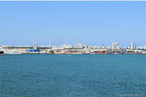 800 Claughton Island Dr, Miami, FL 33131, Sold 01/24/22