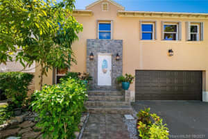 12042 SW 271st Terrace, Homestead, FL 33032, Sold 12/14/21