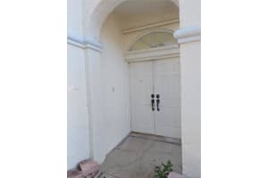 15834 NW 10th St, Pembroke Pines, FL 33028, Sold 10/08/21