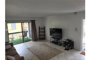 4019 N University Dr, Sunrise, FL 33351, Sold 10/27/21