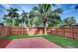 15690 SW 82nd Cir Ln, Miami, FL 33193, Sold 10/27/21
