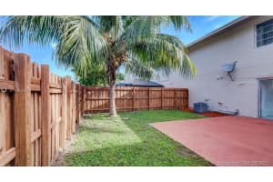15690 SW 82nd Cir Ln, Miami, FL 33193, Sold 10/27/21