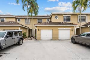411 SW 120th Ave, Pembroke Pines, FL 33025, Sold 11/01/21