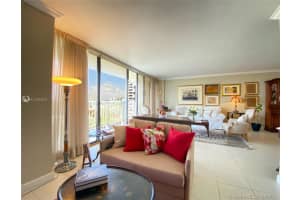 1450 Brickell Bay Dr, Miami, FL 33131, Sold 10/28/21