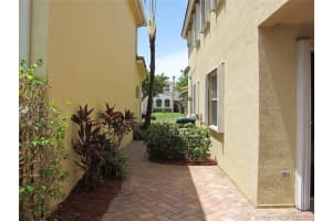 4705 NW 95th Ave, Doral, FL 33178, Sold 01/28/22