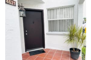 4621 NW 97th Pl, Doral, FL 33178, Sold 10/19/21