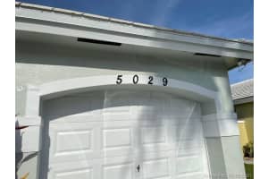 5029 SW 154th Pl, Miami, FL 33185, Sold 10/13/21