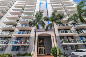 5091 NW 7th St, Miami, FL 33126, Sold 10/19/21