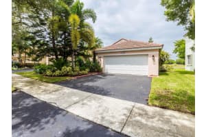 1565 Presidio Dr, Weston, FL 33327, Sold 12/03/21