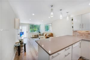 405 N Hibiscus Dr, Miami Beach, FL 33139, Sold 10/18/21