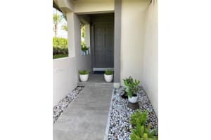 10643 SW 74th Terrace, Miami, FL 33173, Sold 10/28/21