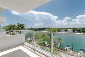 5600 Condominium, 5600 Collins Ave #5r, Miami, FL 33140, Sold 12/31/21