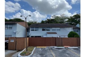 15400 SW 81st Cir Ln, Miami, FL 33193, Sold 01/05/22