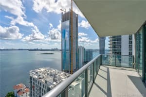 460 NE 28th St, Miami, FL 33137, Sold 04/20/22