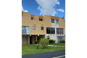 9300 W Flagler St #217c, Miami, FL 33174, Sold 11/05/21