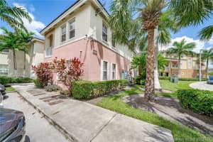 10022 NW 7th St, Miami, FL 33172, Sold 10/12/21