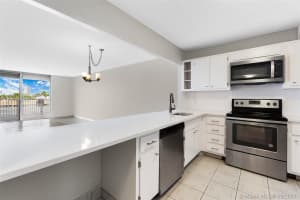 427 Golden Isles Dr #4b, Hallandale Beach, FL 33009, Sold 12/08/21