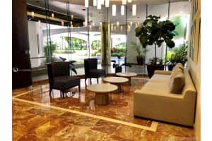 3610 Yacht Club Dr, Miami, FL 33180, Sold 11/19/21