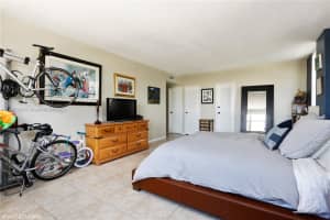 5825 Collins Ave #4a, Miami Beach, FL 33140, Sold 04/29/22