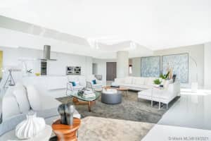 88 SW 7th St, Miami, FL 33130, Sold 12/03/21