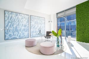 88 SW 7th St, Miami, FL 33130, Sold 12/03/21