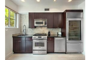 1025 Michigan Ave #1b, Miami Beach, FL 33139, Sold 10/29/21