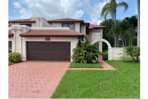 9327 NW 50th Doral Cir S, Doral, FL 33178, Sold 01/06/22