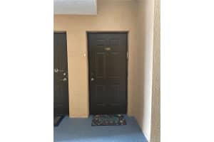 17425 NW 75th Pl, Hialeah, FL 33015, Sold 11/04/21