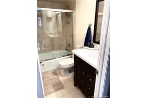 1915 Brickell Ave APT C806, Miami, FL 33129, Sold 12/01/21