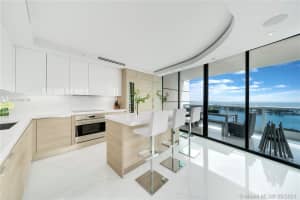Add Building Entrance, 2127 Brickell Ave, Miami, FL 33129, Sold 01/13/22